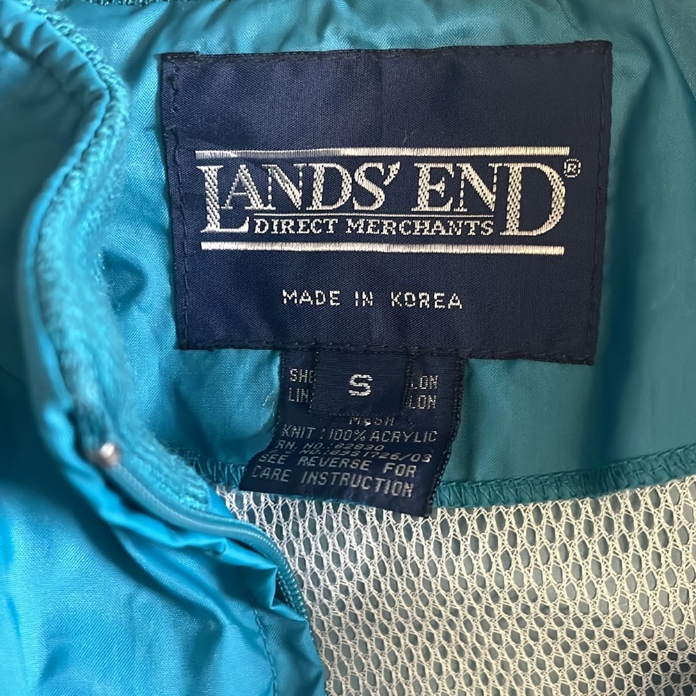 Lands’ End rain jacket - Picture 2 of 4
